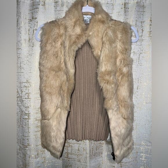 White House Black Market Knit Vest M Tan Rabbit Fur Wool Blend Zip Up W/pockets! - Picture 1 of 4